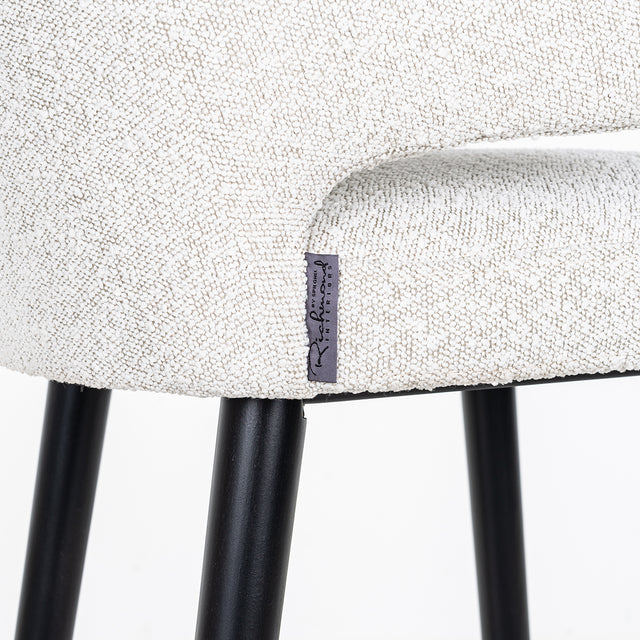 Barstoel Indigo van Richmond Interiors – Luxe comfort op maat van PureWonen. Vraag naar de beste prijs.