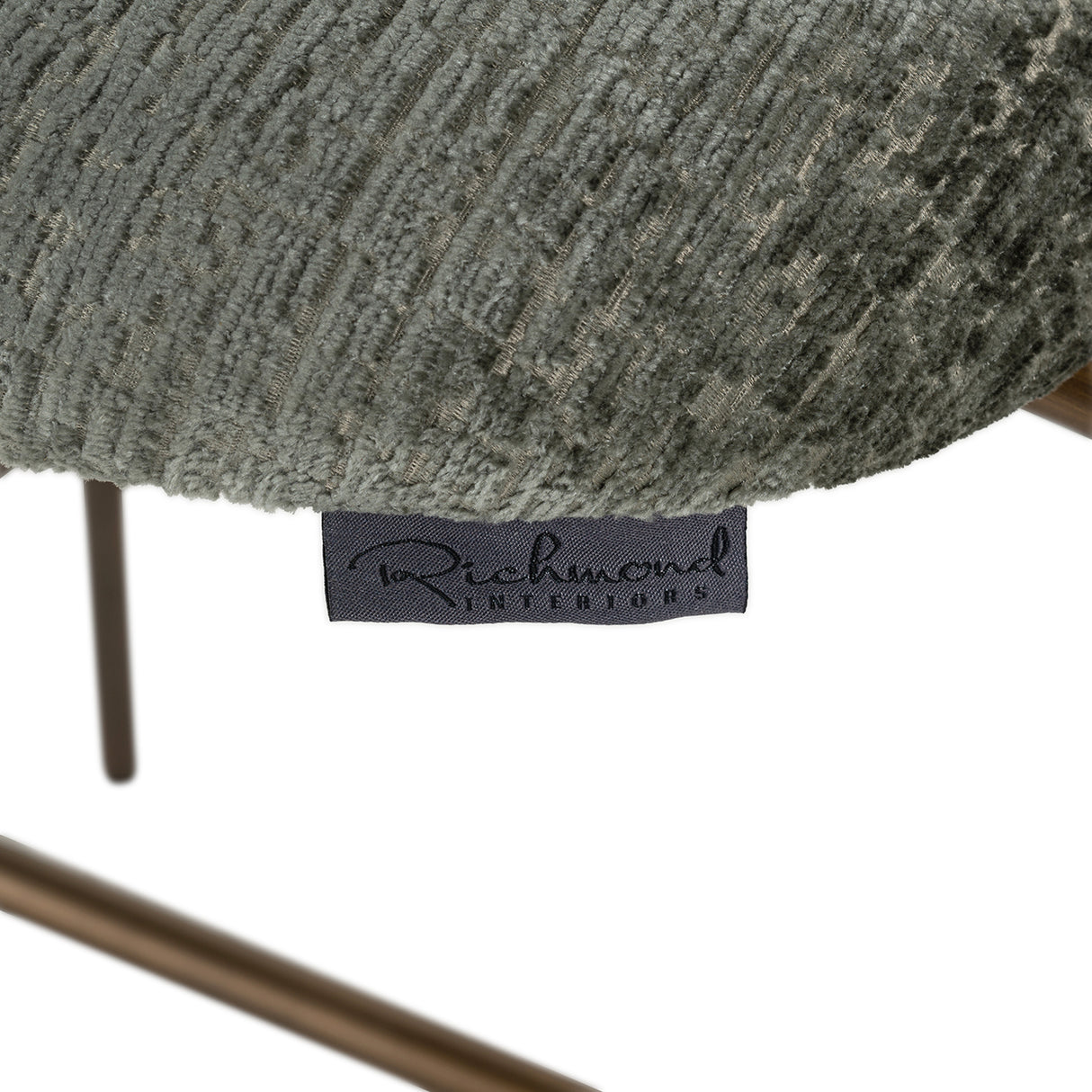 Counterstoel Xenia thyme fusion / brushed gold legs (Fusion thyme 206) van Richmond Interiors – Luxe comfort op maat van PureWonen. Vraag naar de beste prijs.