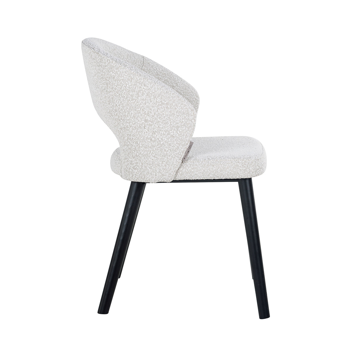 Stoel Savoy van Richmond Interiors – Luxe comfort op maat van PureWonen. Vraag naar de beste prijs.
