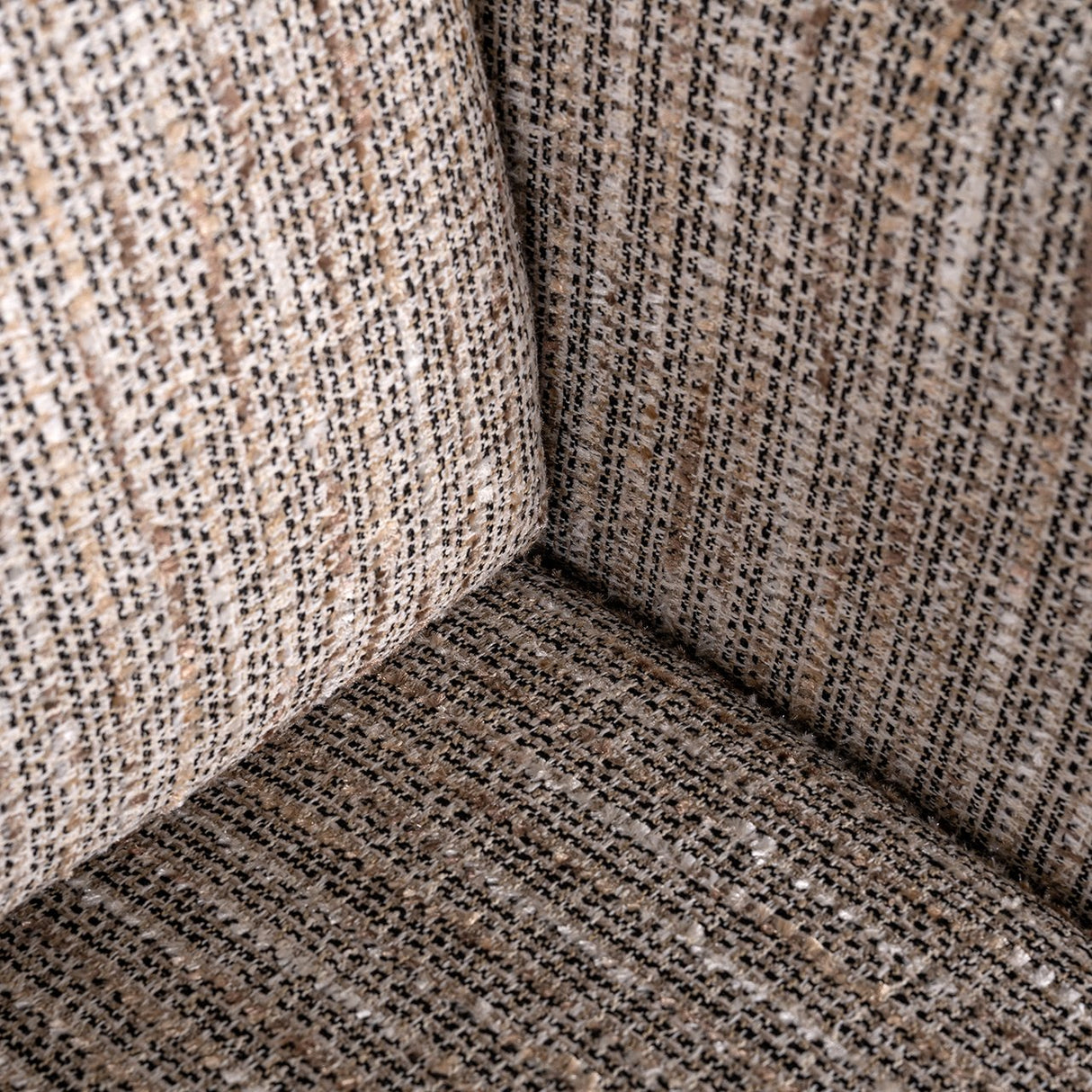 Draaifauteuil Turner beige coco (Beige) van Richmond Interiors – Luxe comfort op maat van PureWonen. Vraag naar de beste prijs.
