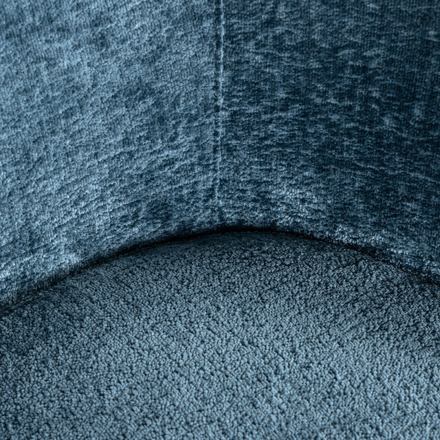 Stoel Amphara blue chenille fire retardant (Bergen 601 blue chenille) van Richmond Interiors – Luxe comfort op maat van PureWonen. Vraag naar de beste prijs.