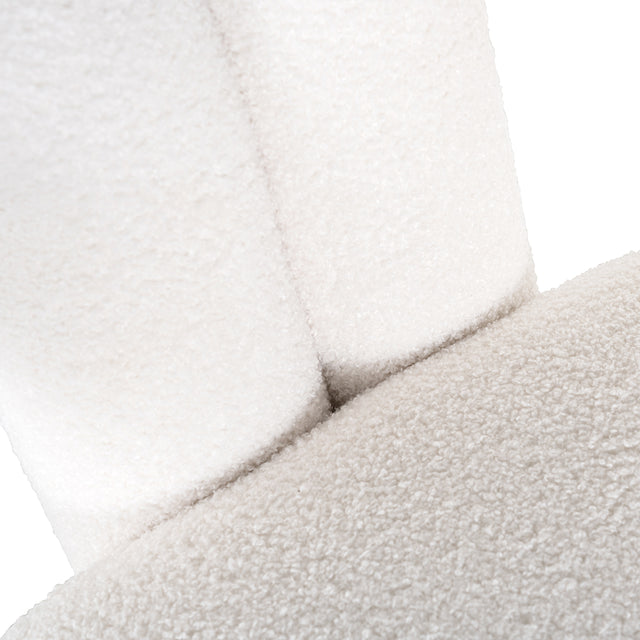Fauteuil Dana white furry (Himalaya 900 white furry) van Richmond Interiors – Luxe comfort op maat van PureWonen. Vraag naar de beste prijs.