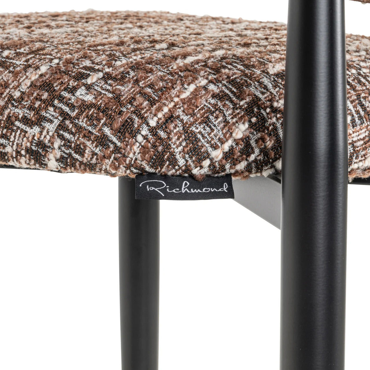 Barstoel Dantes hazel van Richmond Interiors – Luxe comfort op maat van PureWonen. Vraag naar de beste prijs.