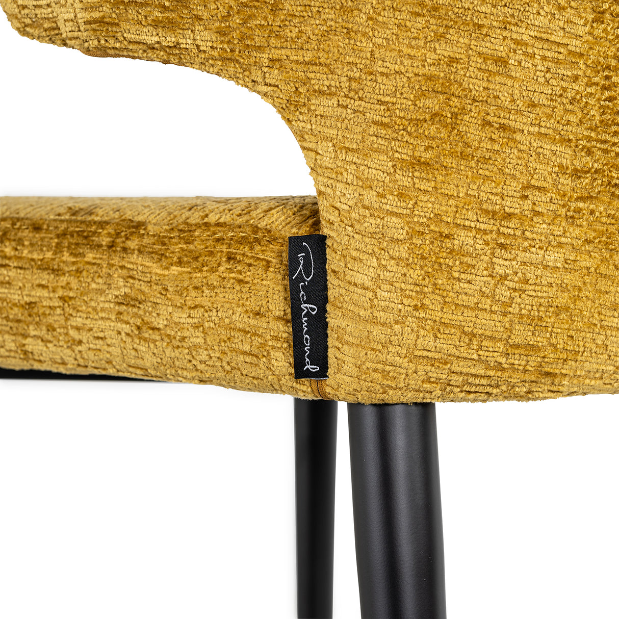 Barstoel Taylor mustard fusion (Fusion mustard 06) van Richmond Interiors – Luxe comfort op maat van PureWonen. Vraag naar de beste prijs.