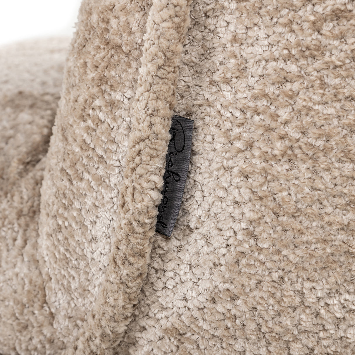 Fauteuil Ophelia sheep nature (Sheep 01 nature) van Richmond Interiors – Luxe comfort op maat van PureWonen. Vraag naar de beste prijs.