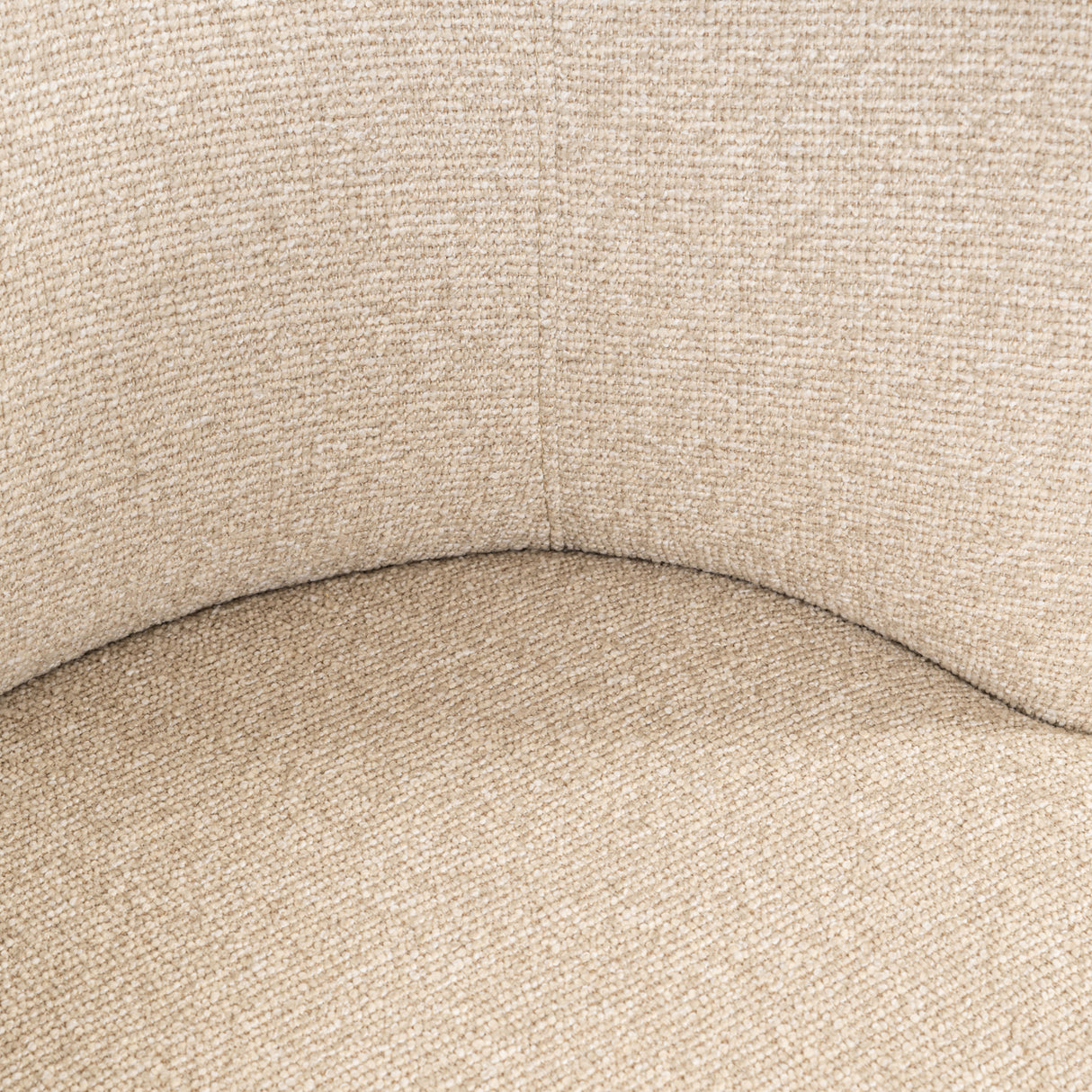 Eetkamerstoel Alexis biscotti swivel van Richmond Interiors – Luxe comfort op maat van PureWonen. Vraag naar de beste prijs.