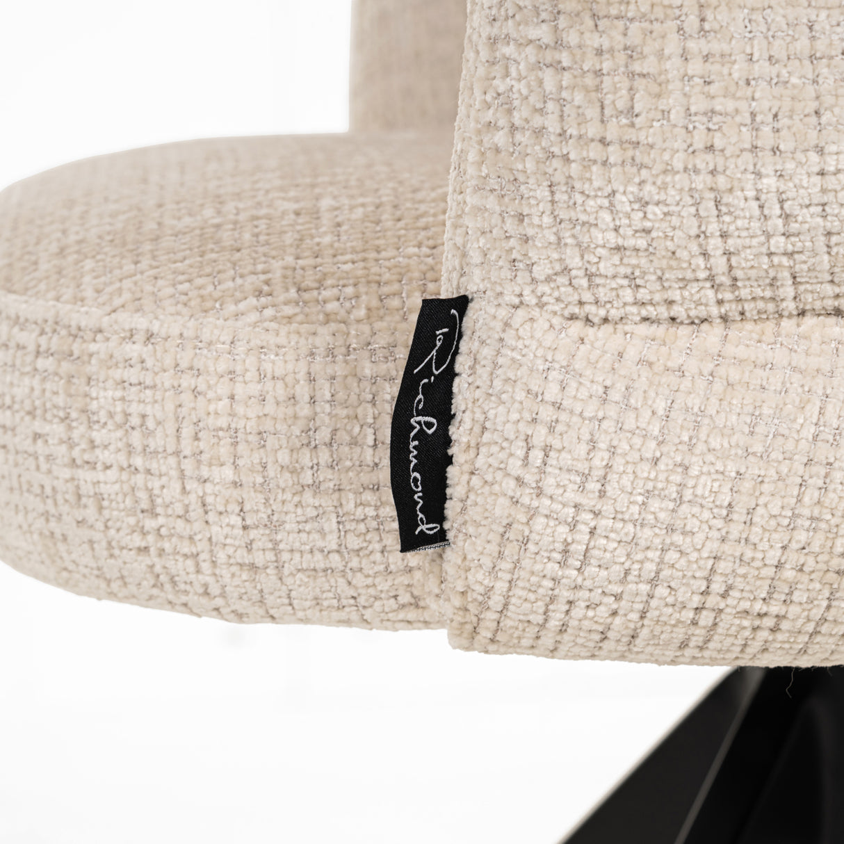 Eetkamerstoel Serenity niagara beige swivel fire retardant van Richmond Interiors – Luxe comfort op maat van PureWonen. Vraag naar de beste prijs.