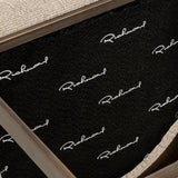Barstoel Ellis biscotti van Richmond Interiors – Luxe comfort op maat van PureWonen. Vraag naar de beste prijs.