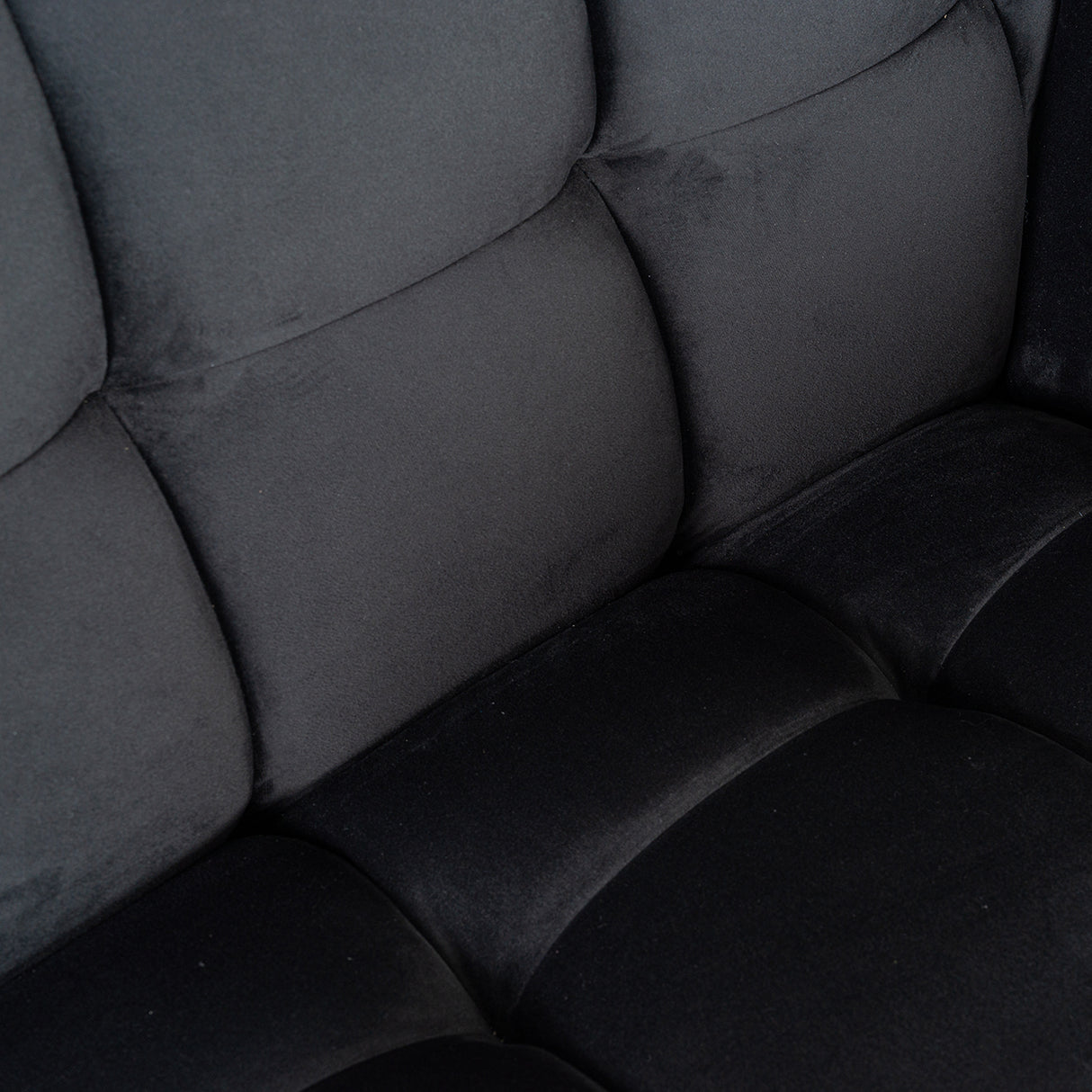Fauteuil Huxley Antraciet velvet / Brushed gold (Quartz Antraciet 801) van Richmond Interiors – Luxe comfort op maat van PureWonen. Vraag naar de beste prijs.