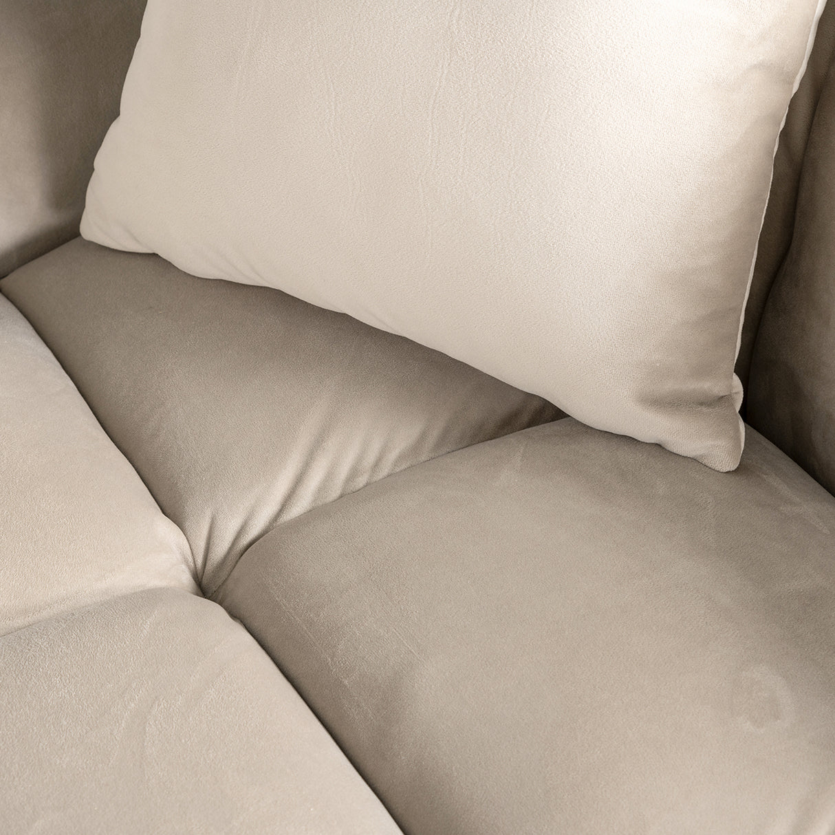 Bank Cube 3-zits + lounge rechts (Quartz Khaki 903) van Richmond Interiors – Luxe comfort op maat van PureWonen. Vraag naar de beste prijs.