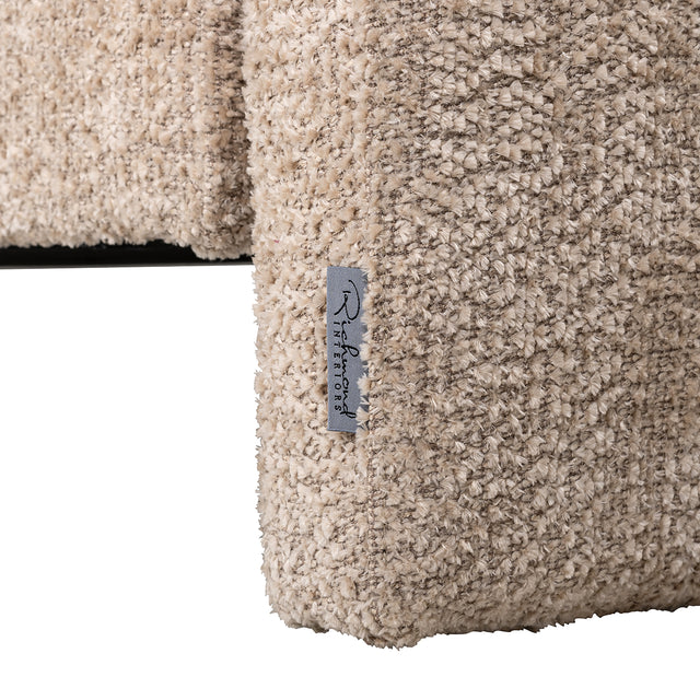 Bank Sandro lovely beige (Be Lovely 170 Beige) van Richmond Interiors – Luxe comfort op maat van PureWonen. Vraag naar de beste prijs.