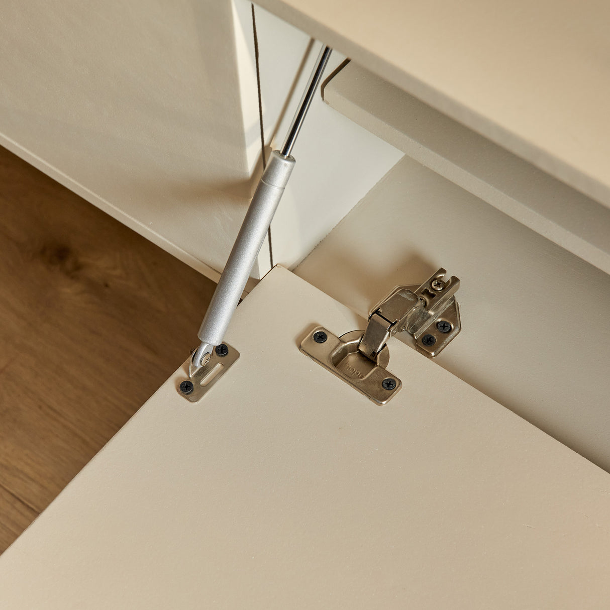 Zwevend tv meubel Vision Sand | 120 cm van PureWonen – Luxe comfort op maat van PureWonen. Vraag naar de beste prijs.