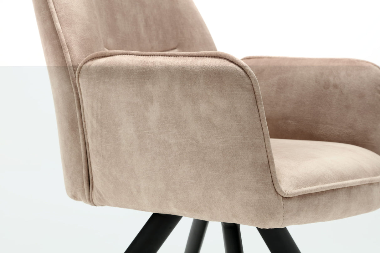 Eetkamerstoel Nova | Beige (set of 2) van PureWonen – Luxe comfort op maat van PureWonen. Vraag naar de beste prijs.