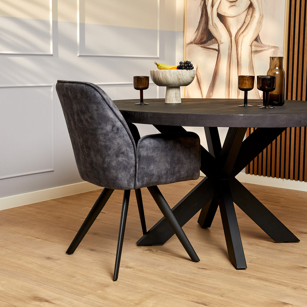 Eetkamerstoel Nova | Antraciet (set of 2) van PureWonen – Luxe comfort op maat van PureWonen. Vraag naar de beste prijs.