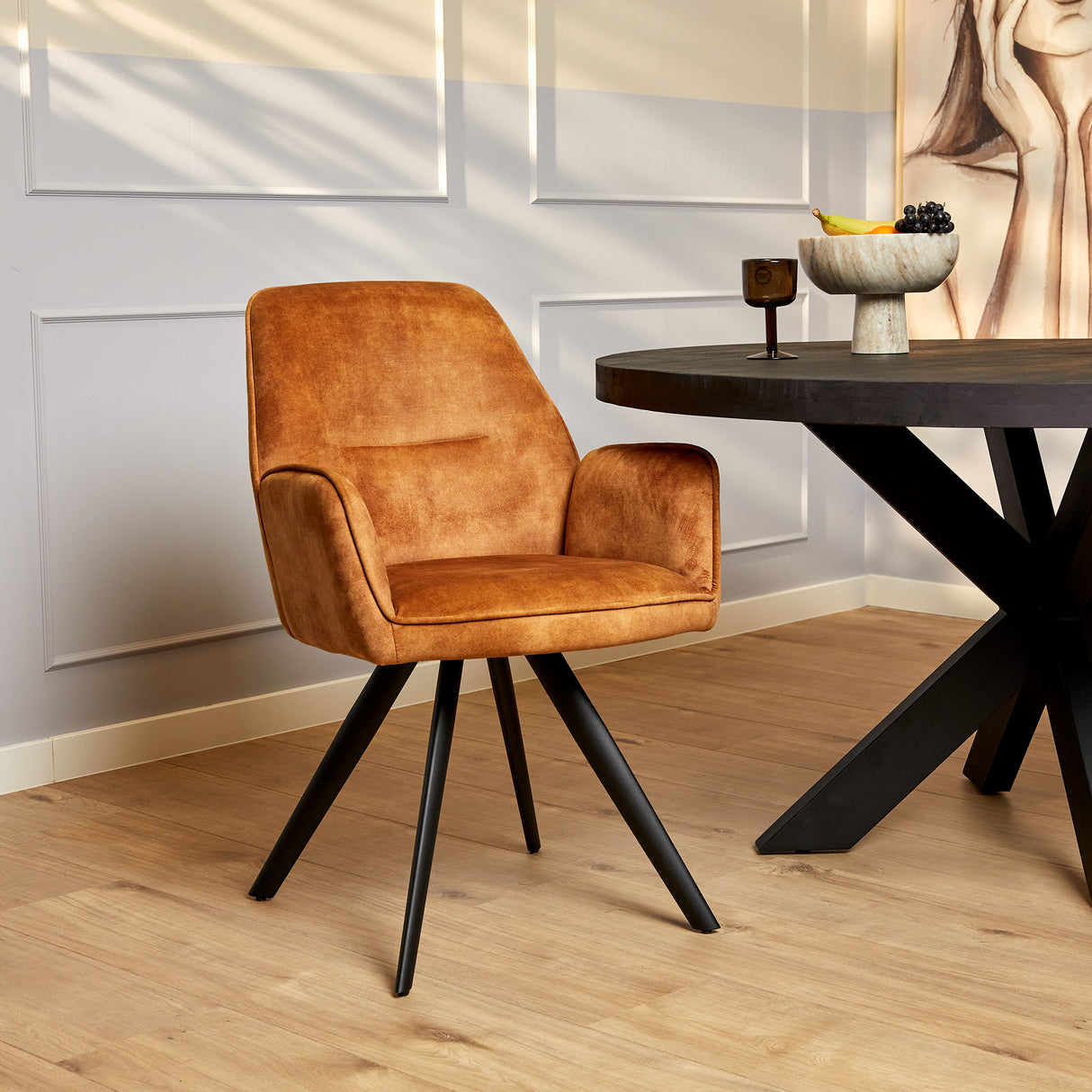 Eetkamerstoel Nova | Gold (set of 2) van PureWonen – Luxe comfort op maat van PureWonen. Vraag naar de beste prijs.
