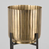 LABEL51 Plantenstandaards - Antiek goud - Metaal van LABEL51 – Luxe comfort op maat van PureWonen. Vraag naar de beste prijs.