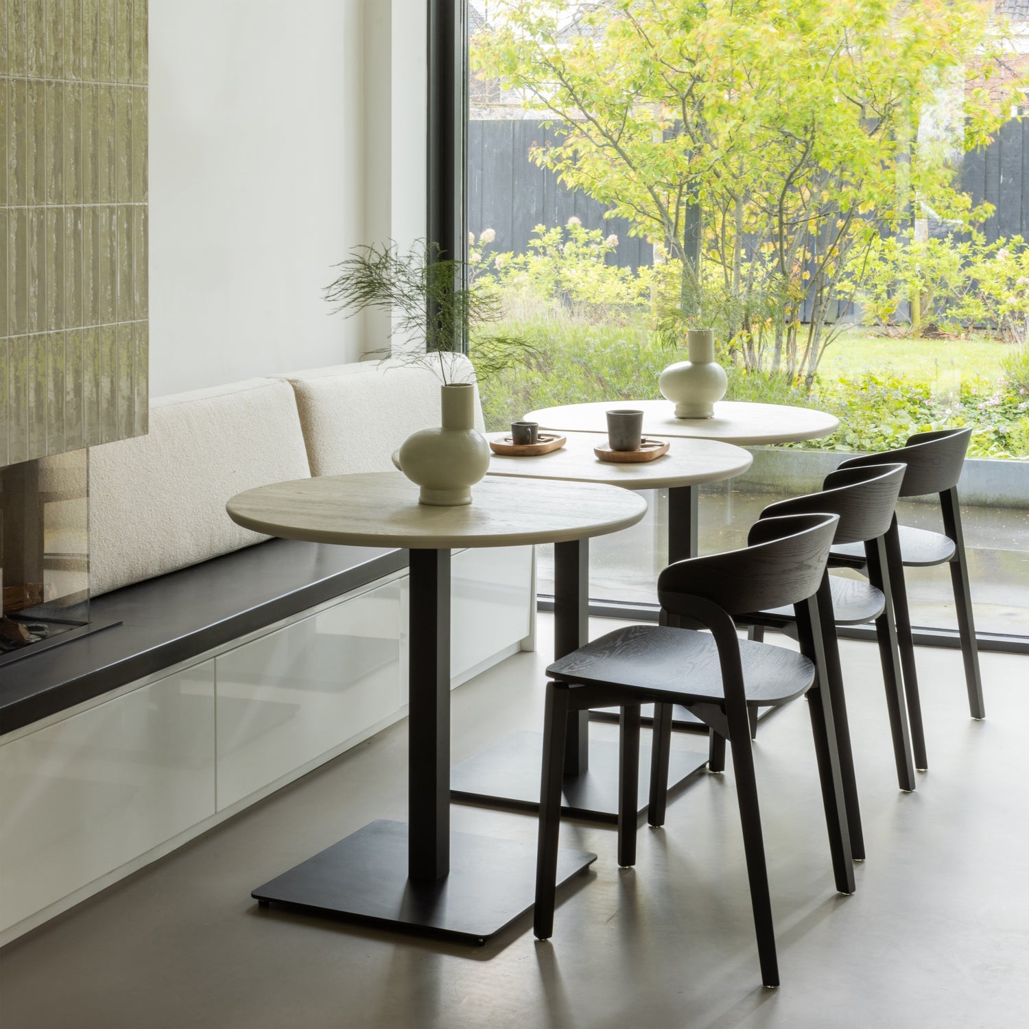 Bistro Vierkante Buisvoet Metaal Zwart 72x50x50 Cm van WOOOD – Luxe comfort op maat van PureWonen. Vraag naar de beste prijs.