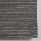 LABEL51 Vloerkleden Luxy - Antraciet - Wol - 200x300 cm van LABEL51 – Luxe comfort op maat van PureWonen. Vraag naar de beste prijs.
