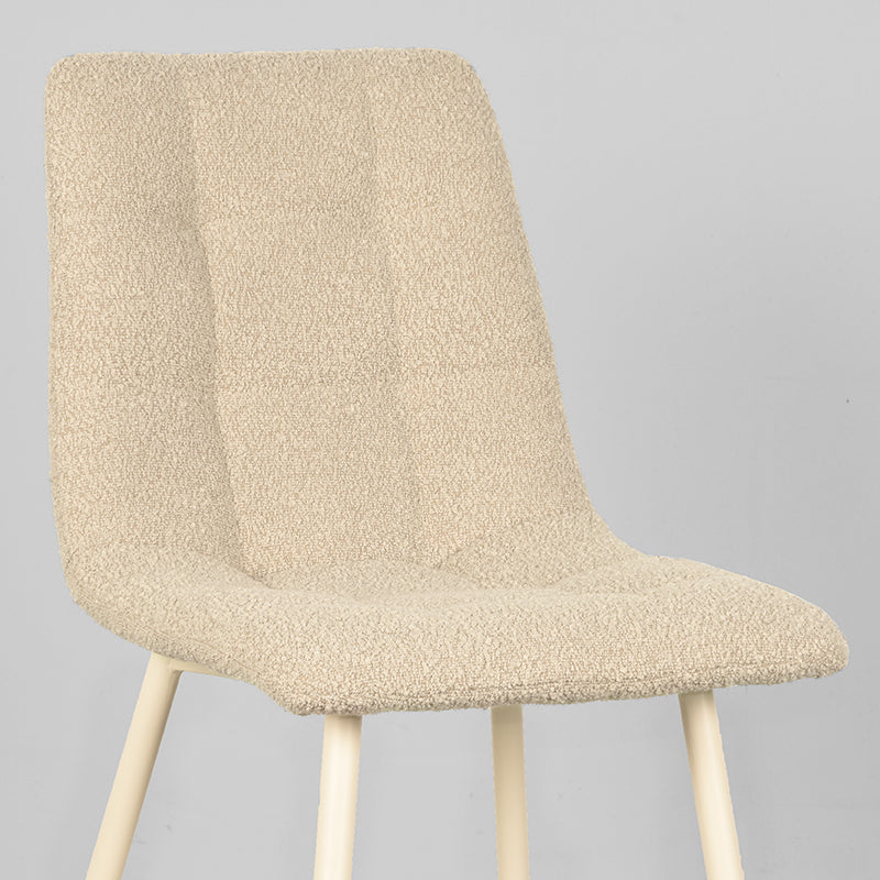 LABEL51 Eetkamerstoel Nino - Zand - Boucle van LABEL51 – Luxe comfort op maat van PureWonen. Vraag naar de beste prijs.