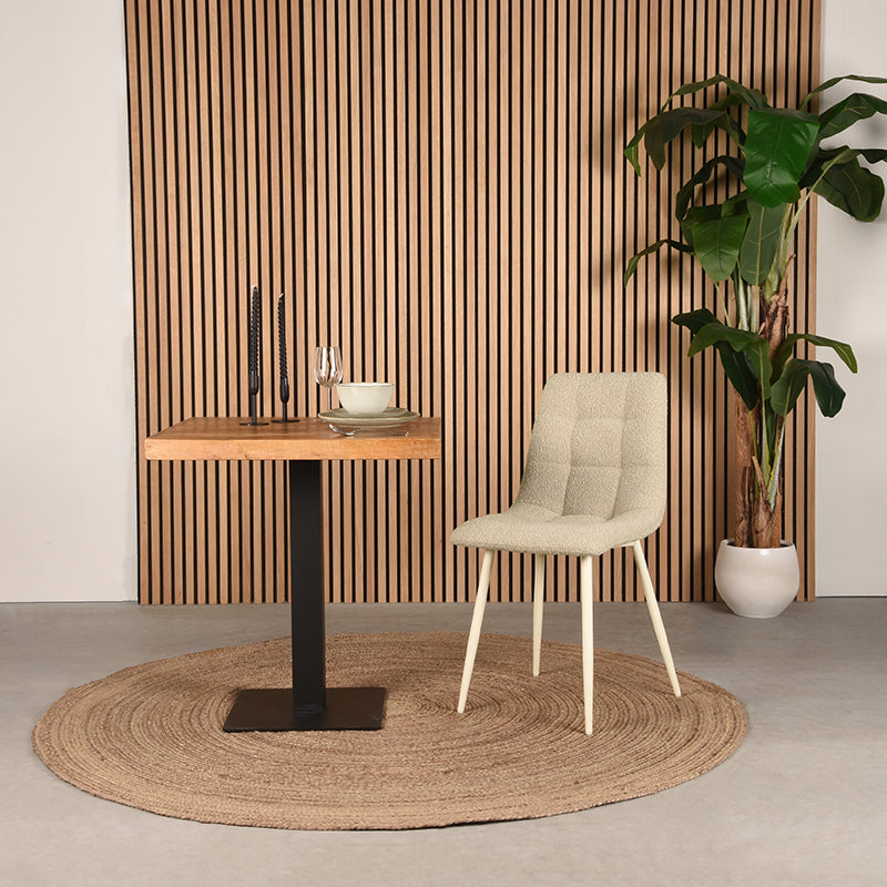 LABEL51 Eetkamerstoel Nino - Zand - Boucle van LABEL51 – Luxe comfort op maat van PureWonen. Vraag naar de beste prijs.