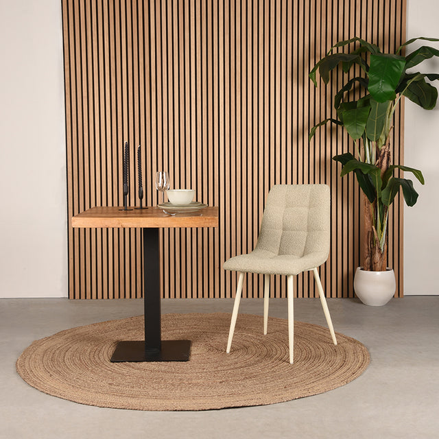 LABEL51 Eetkamerstoel Nino - Zand - Boucle van LABEL51 – Luxe comfort op maat van PureWonen. Vraag naar de beste prijs.