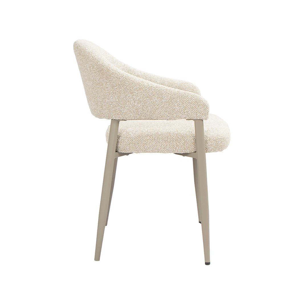 LABEL51 Eetkamerstoel Sora - Naturel - Royal Boucle van LABEL51 – Luxe comfort op maat van PureWonen. Vraag naar de beste prijs.