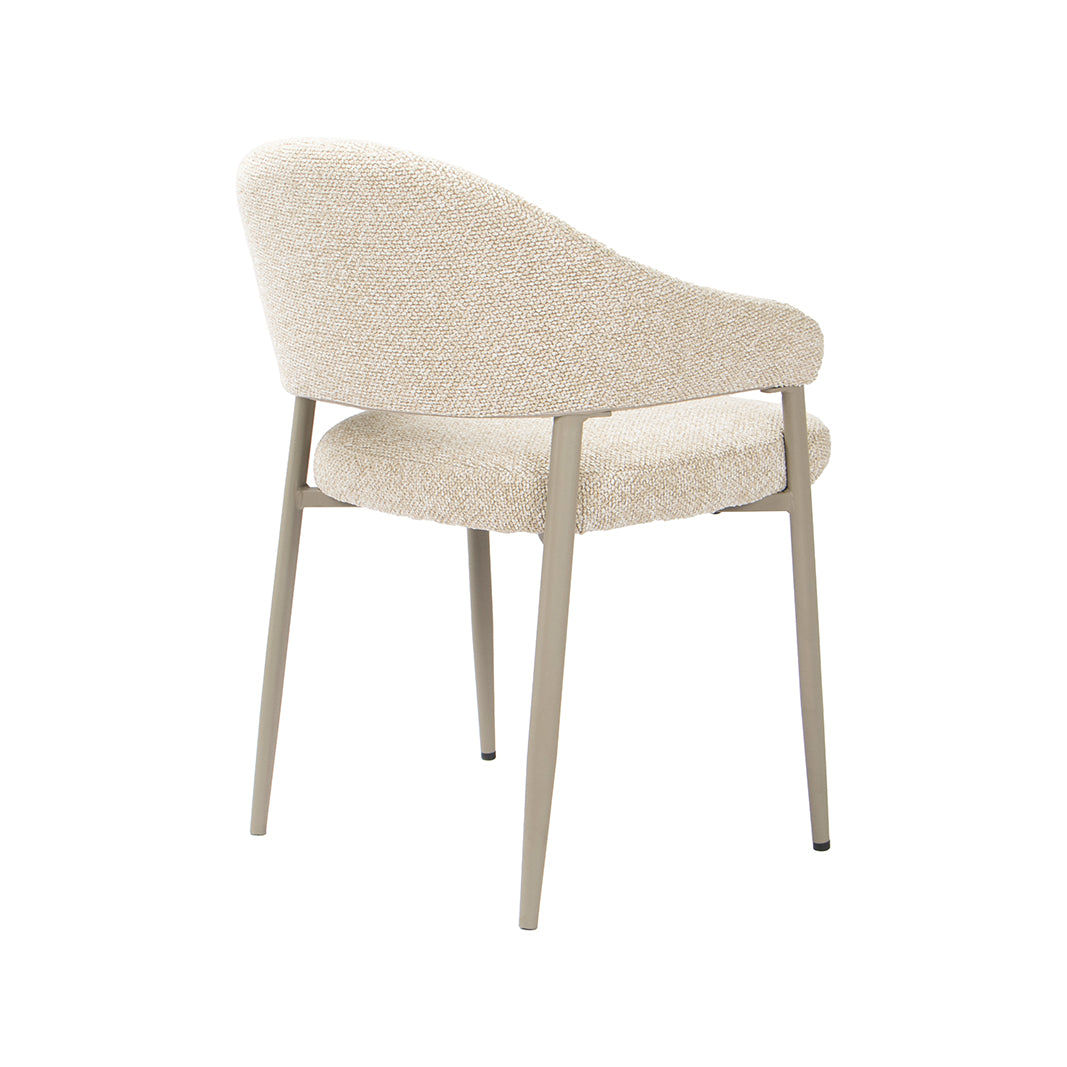 LABEL51 Eetkamerstoel Sora - Naturel - Royal Boucle van LABEL51 – Luxe comfort op maat van PureWonen. Vraag naar de beste prijs.